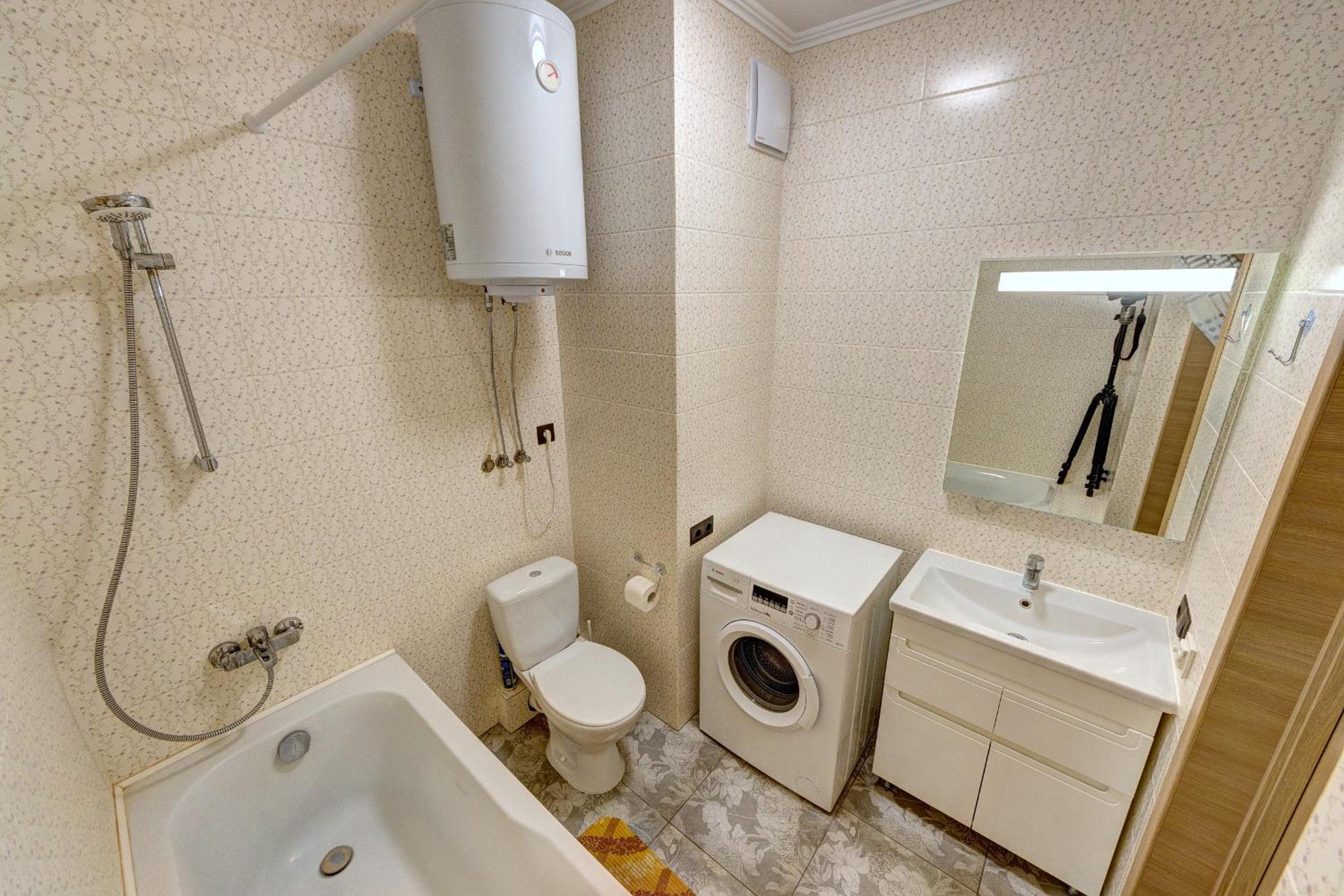 Апартаменти 2-Кімнатні Поруч З Національним Цирком України Kiev Extérieur photo